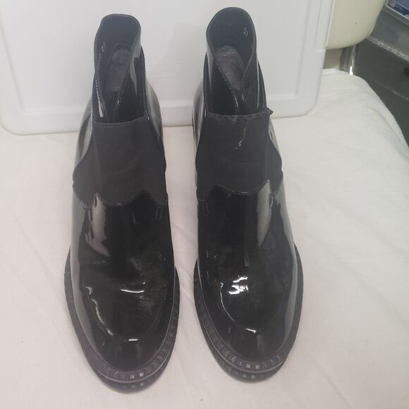 Robert Clergerie Black Patent leather ankle boots with an elastic band 37EU FFF - Picture 1 of 7